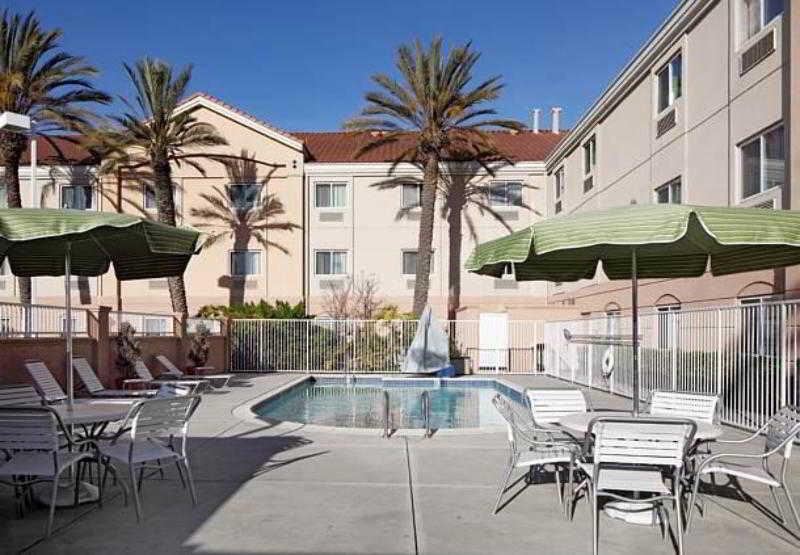 Fairfield Inn & Suites By Marriott San Francisco San Carlos Exterior photo